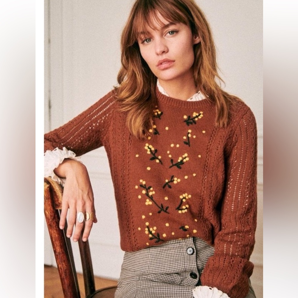 Sezane Gladys sweater purchased in Aiden Provence France lightly used sz xs